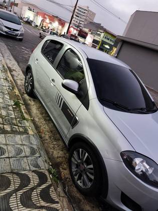 FIAT PALIO 1.6 MPI SPORTING 16V FLEX 4P MANUAL FIAT PALIO 1.6 MPI SPORTING 16V FLEX 4P MANUAL